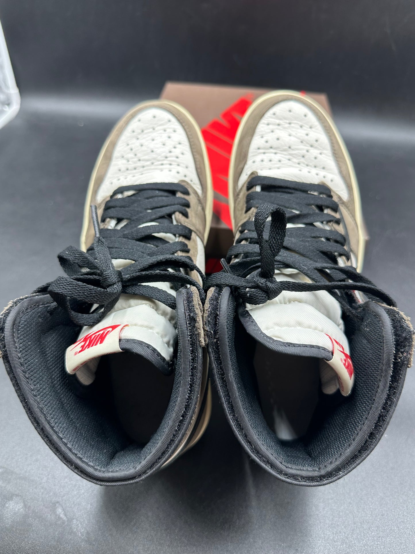 Jordan 1 High Travis Scott mocha OG
