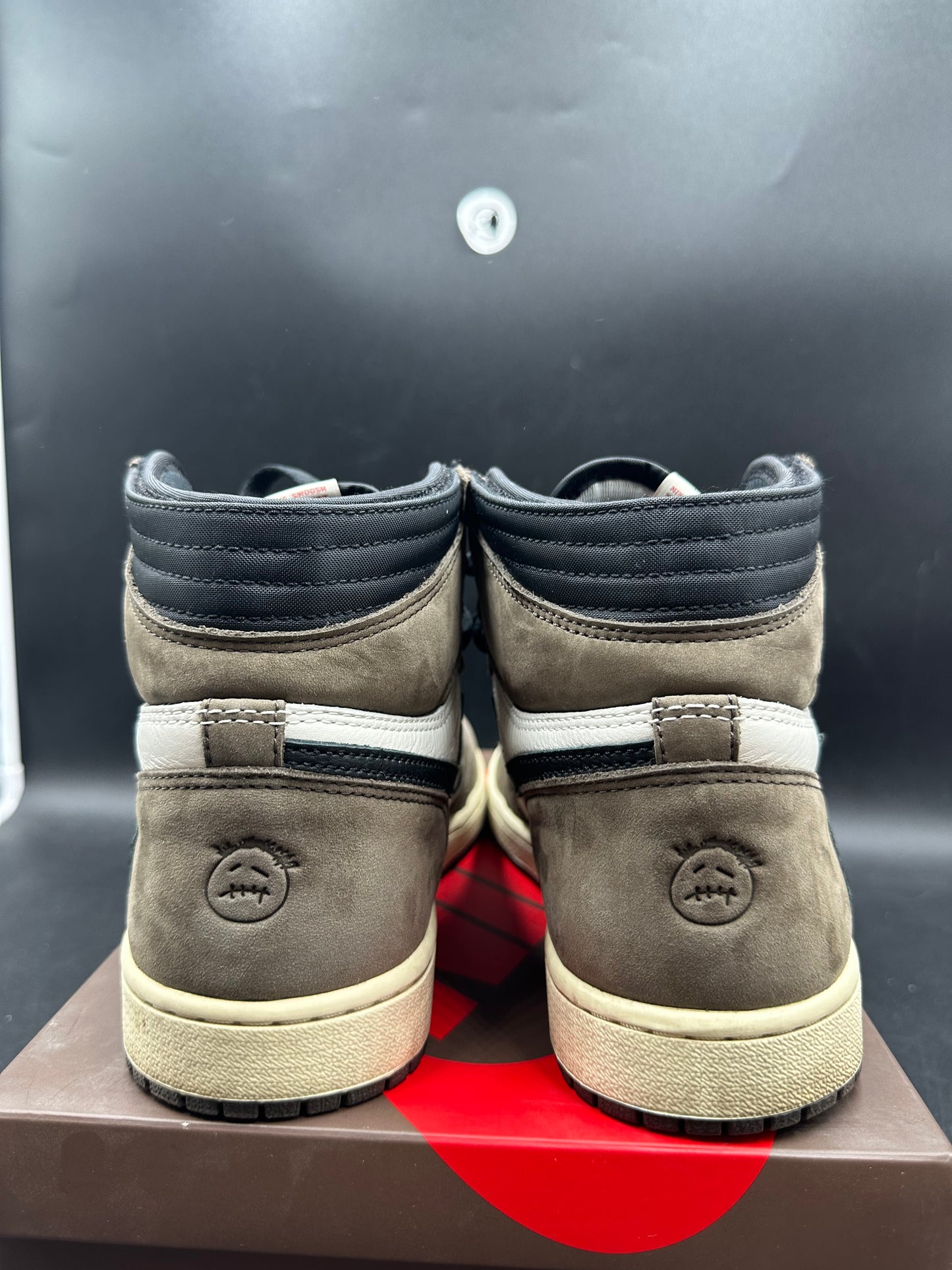 Jordan 1 High Travis Scott mocha OG