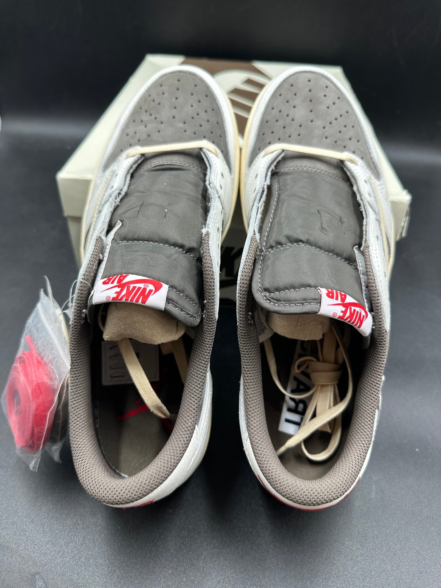 Jordan 1 low Travis Scott reverse mocha