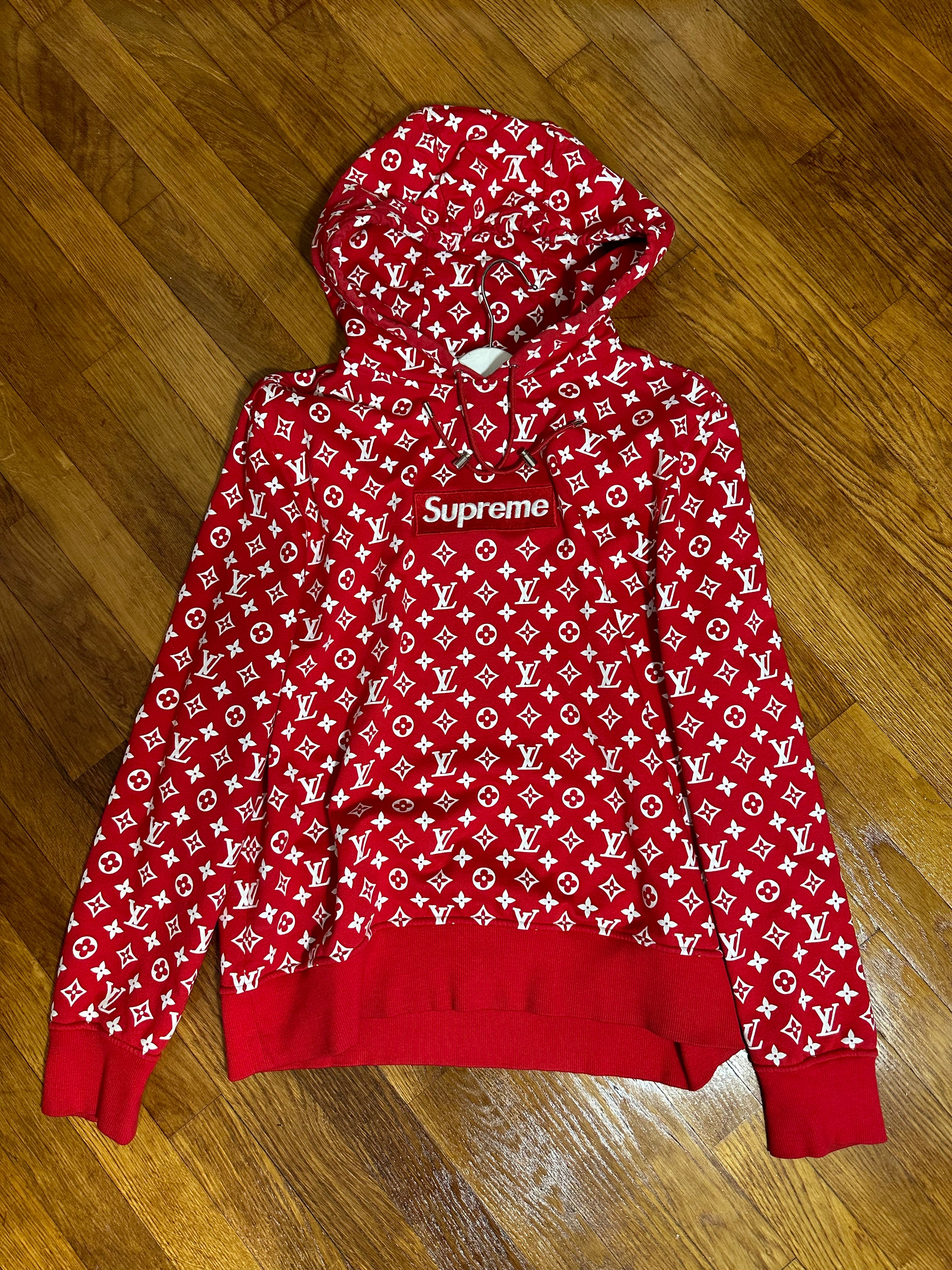 Supreme lv hoodie red deals