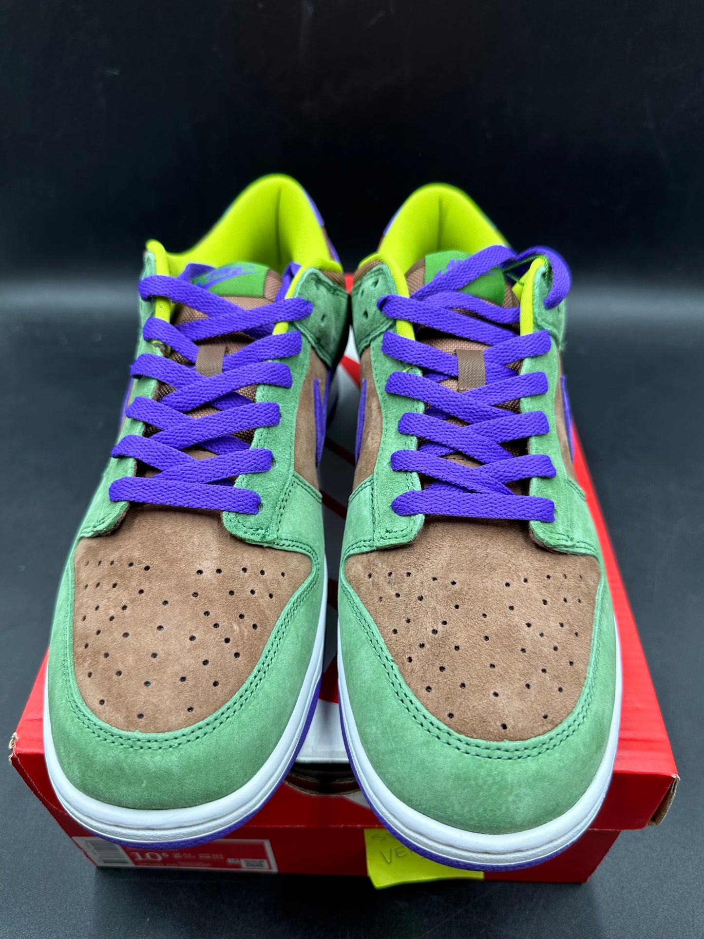 Dunk low veneer