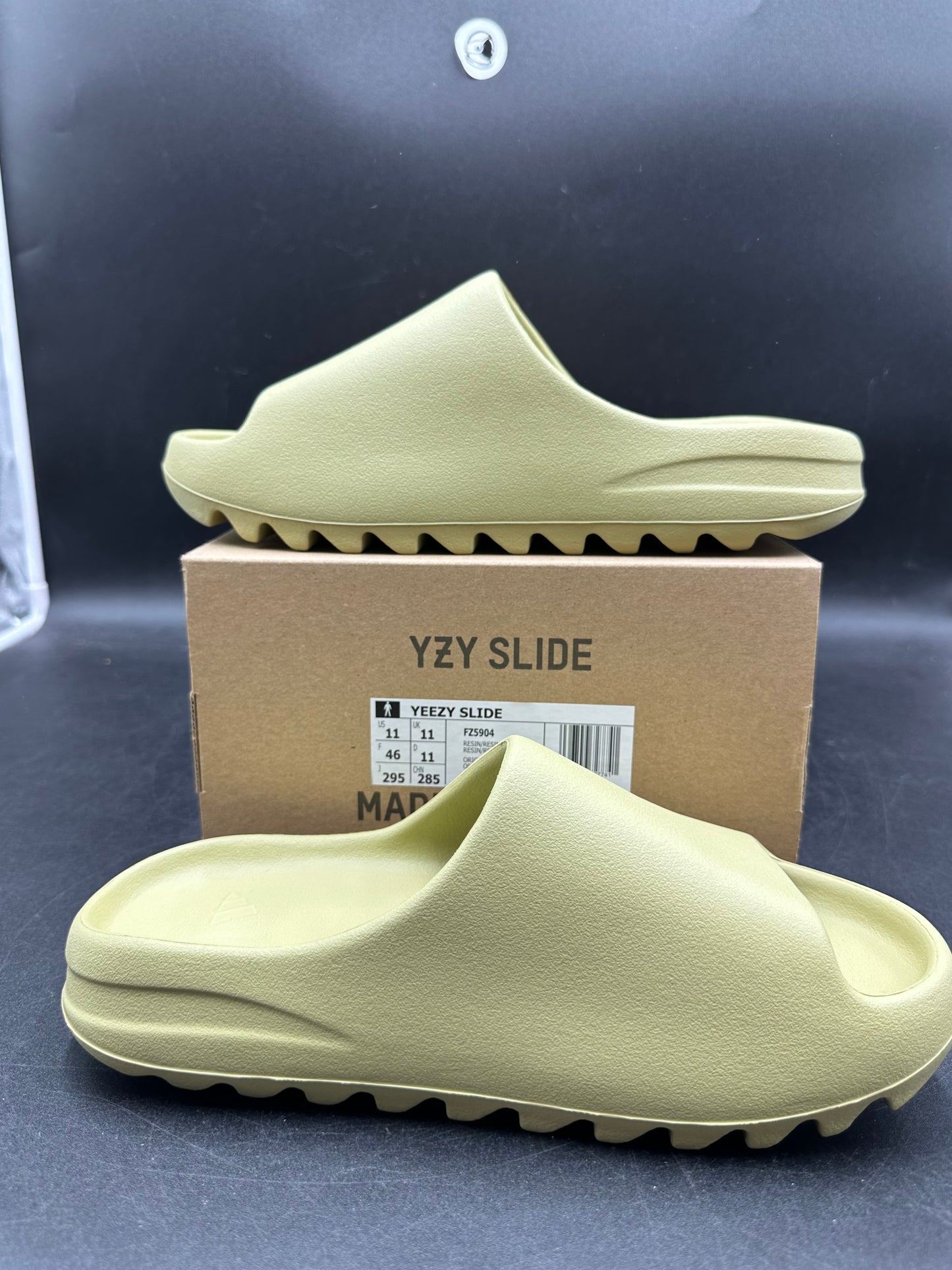 Yeezy slide Resin 2022