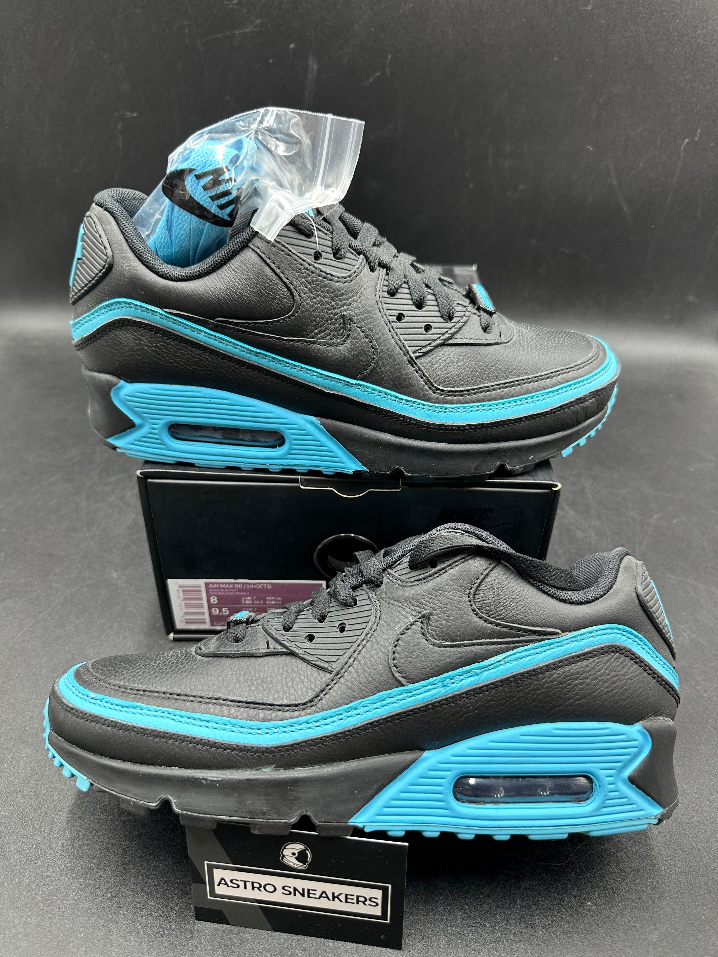 Air max 90 Undefeated Blue - Main Image