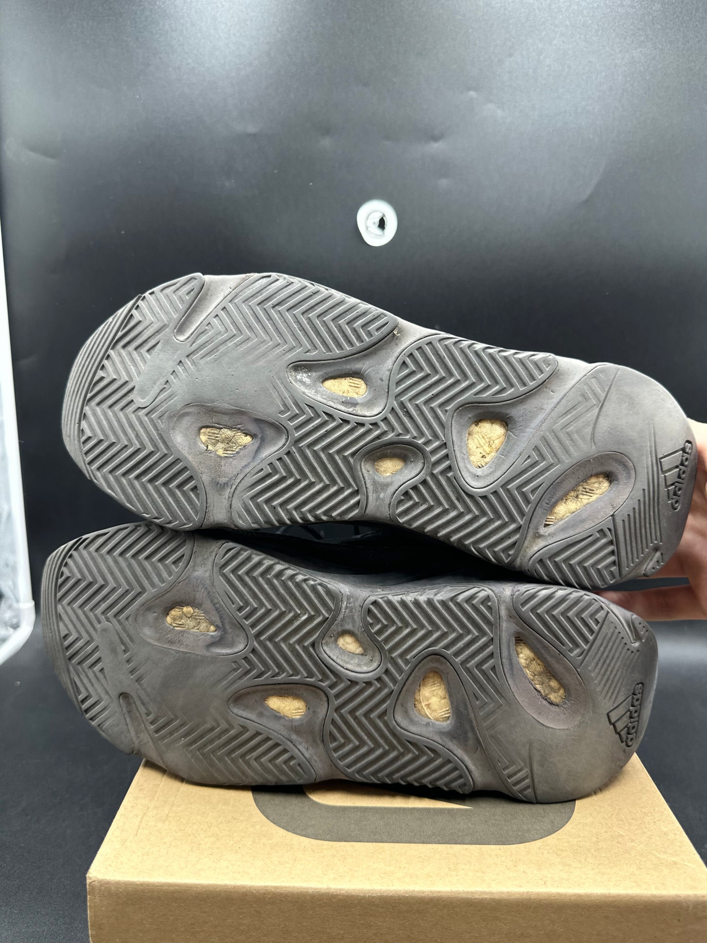 Yeezy 700 venta