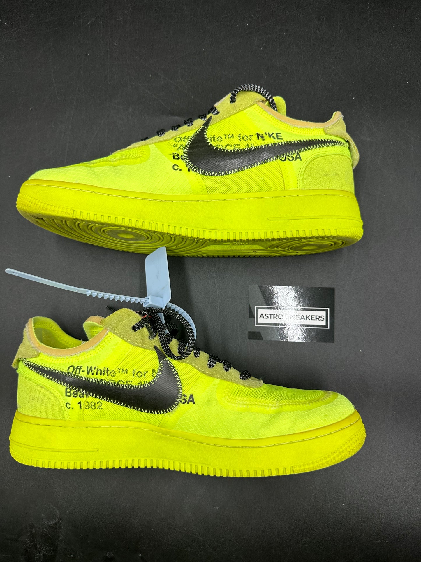 Air Force 1 off white volt