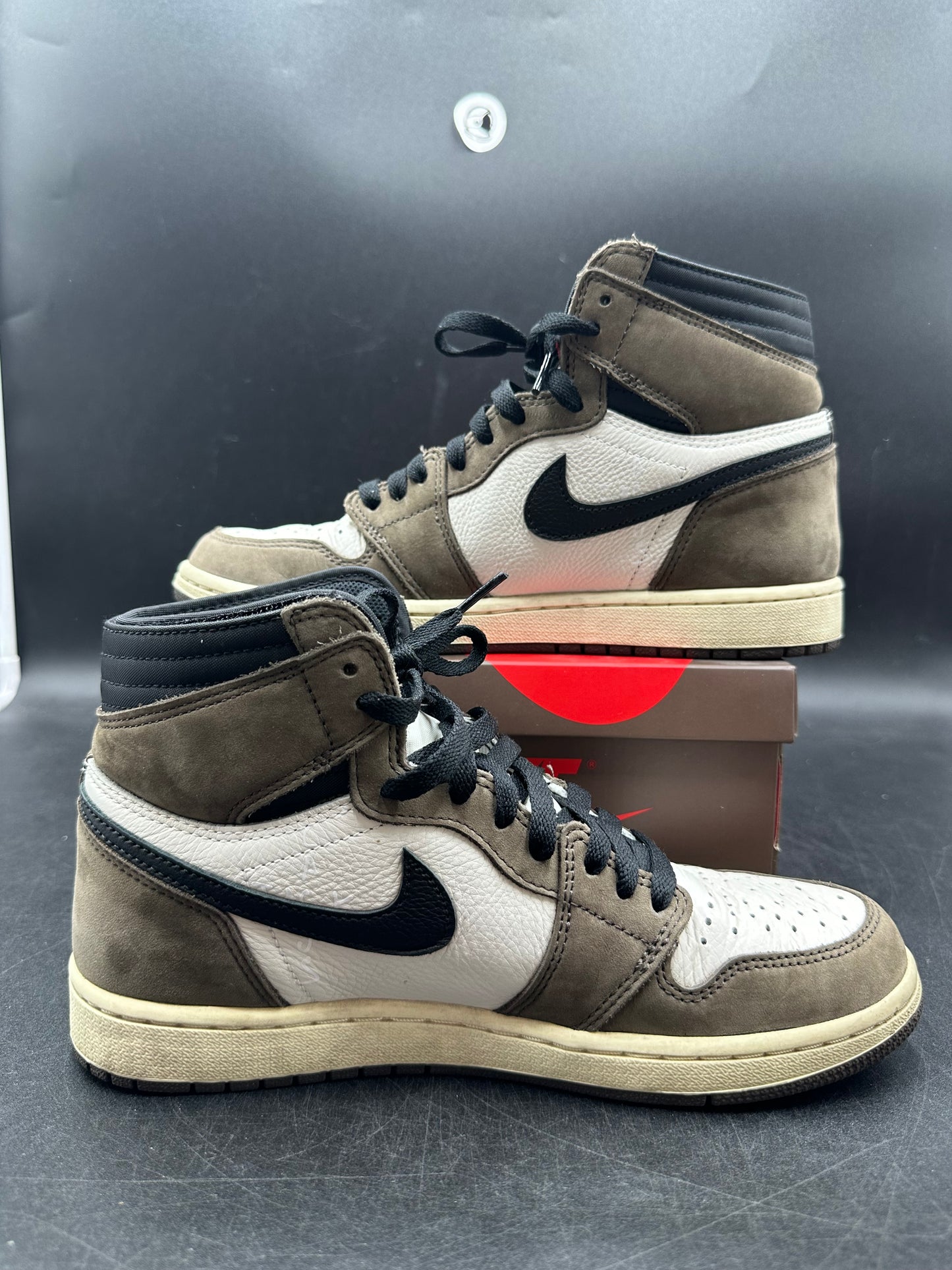 Jordan 1 High Travis Scott mocha OG