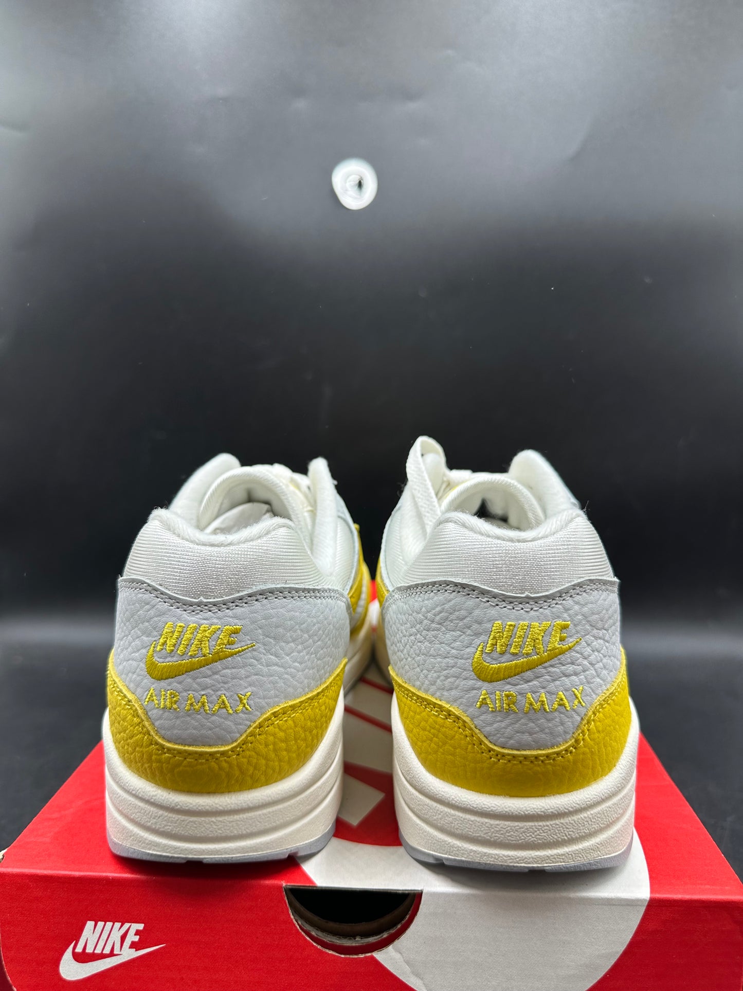 Air max 1 Tour Yellow (w)