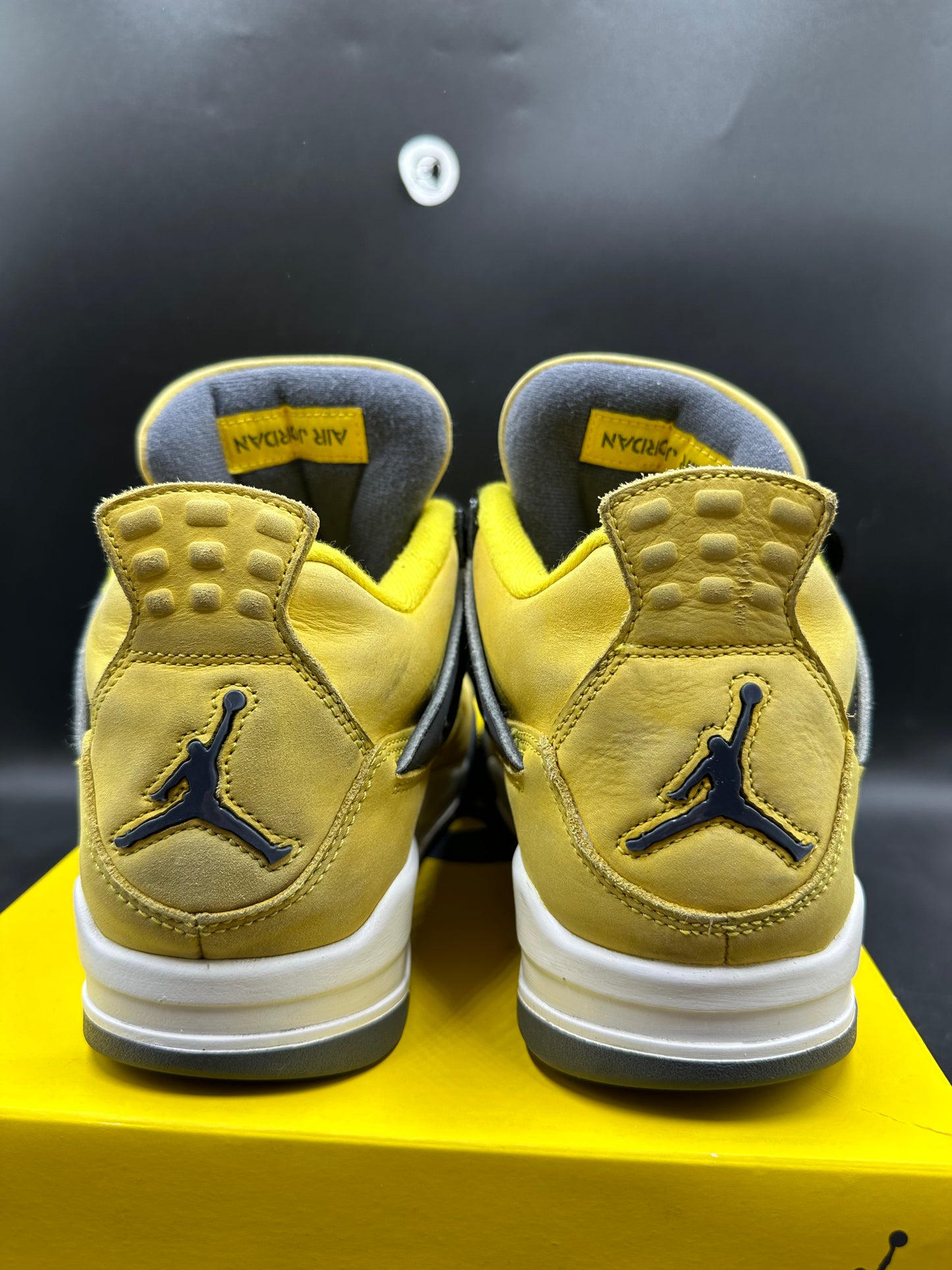 Jordan 4 Lightning