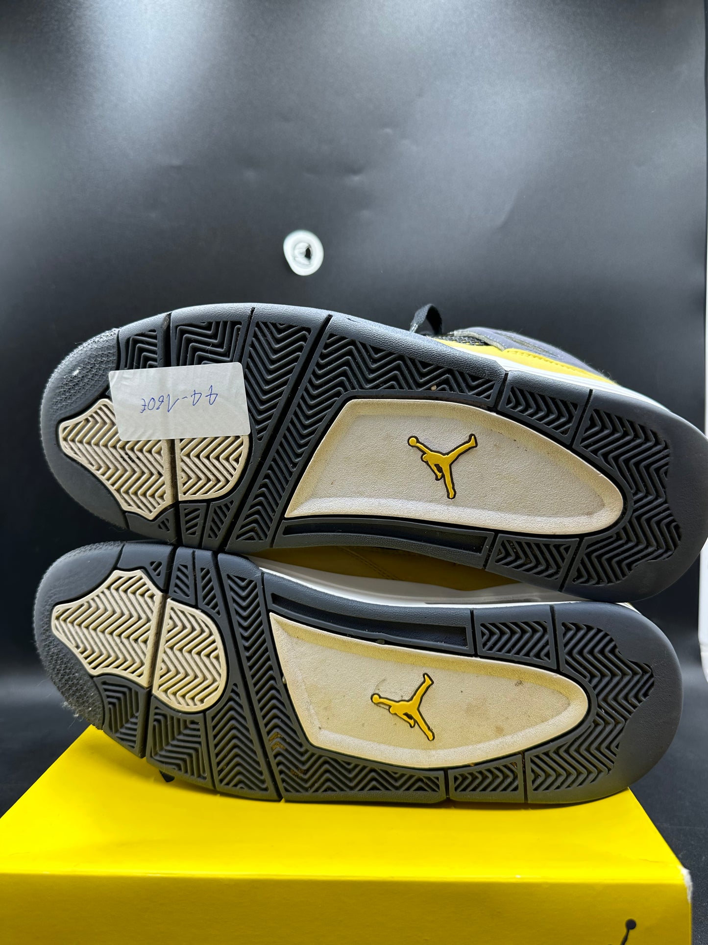 Jordan 4 Lightning
