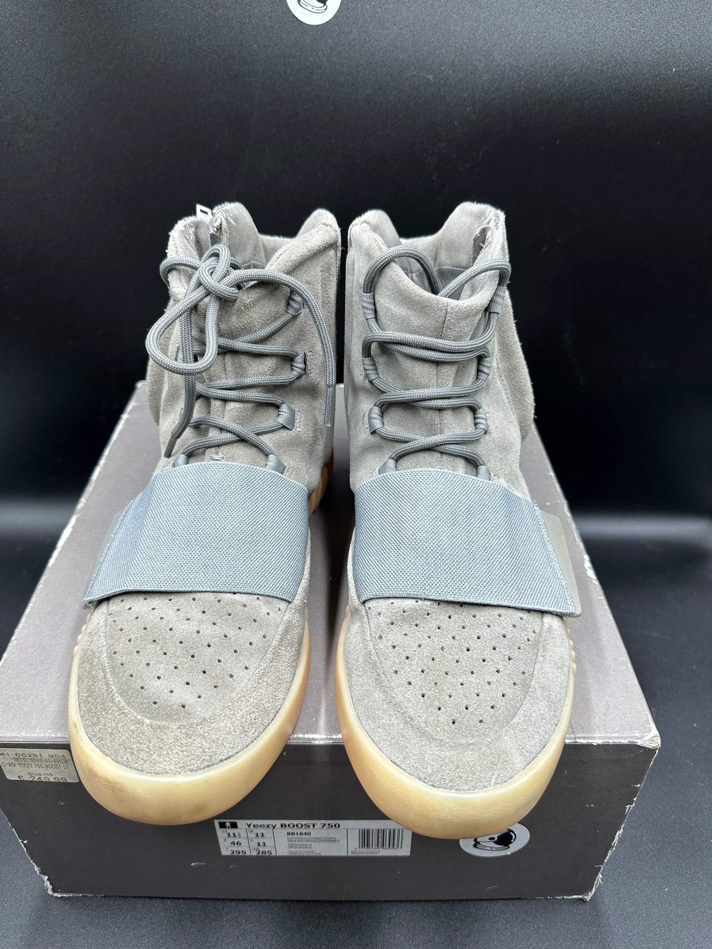 Yeezy 750 Light gray GLID