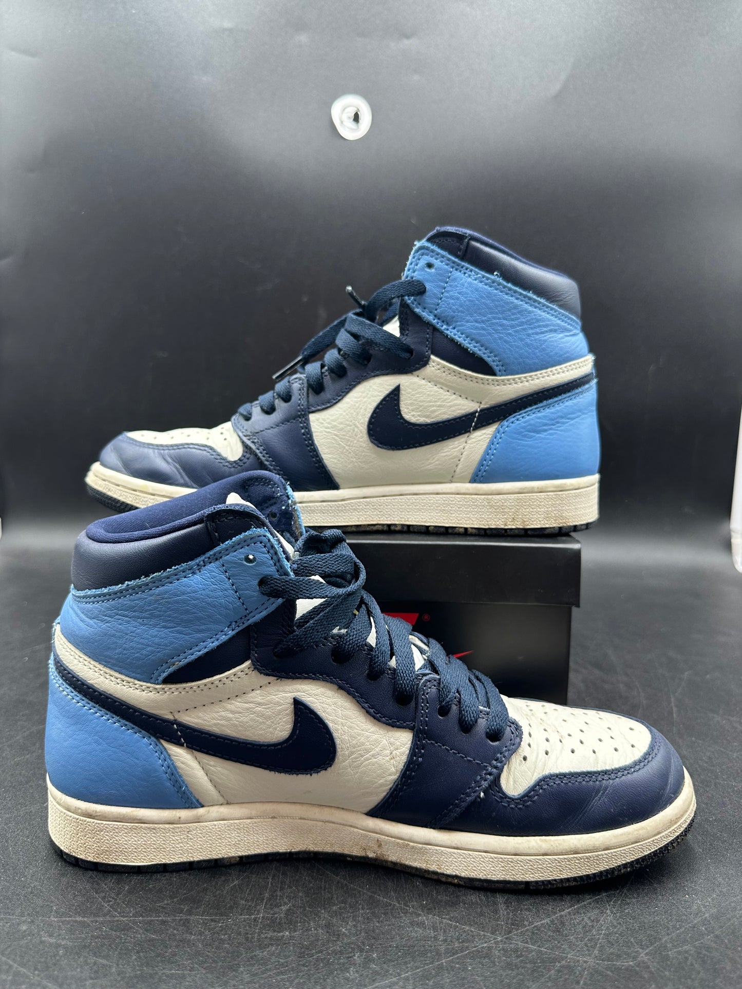 Air Jordan 1 high obsidian