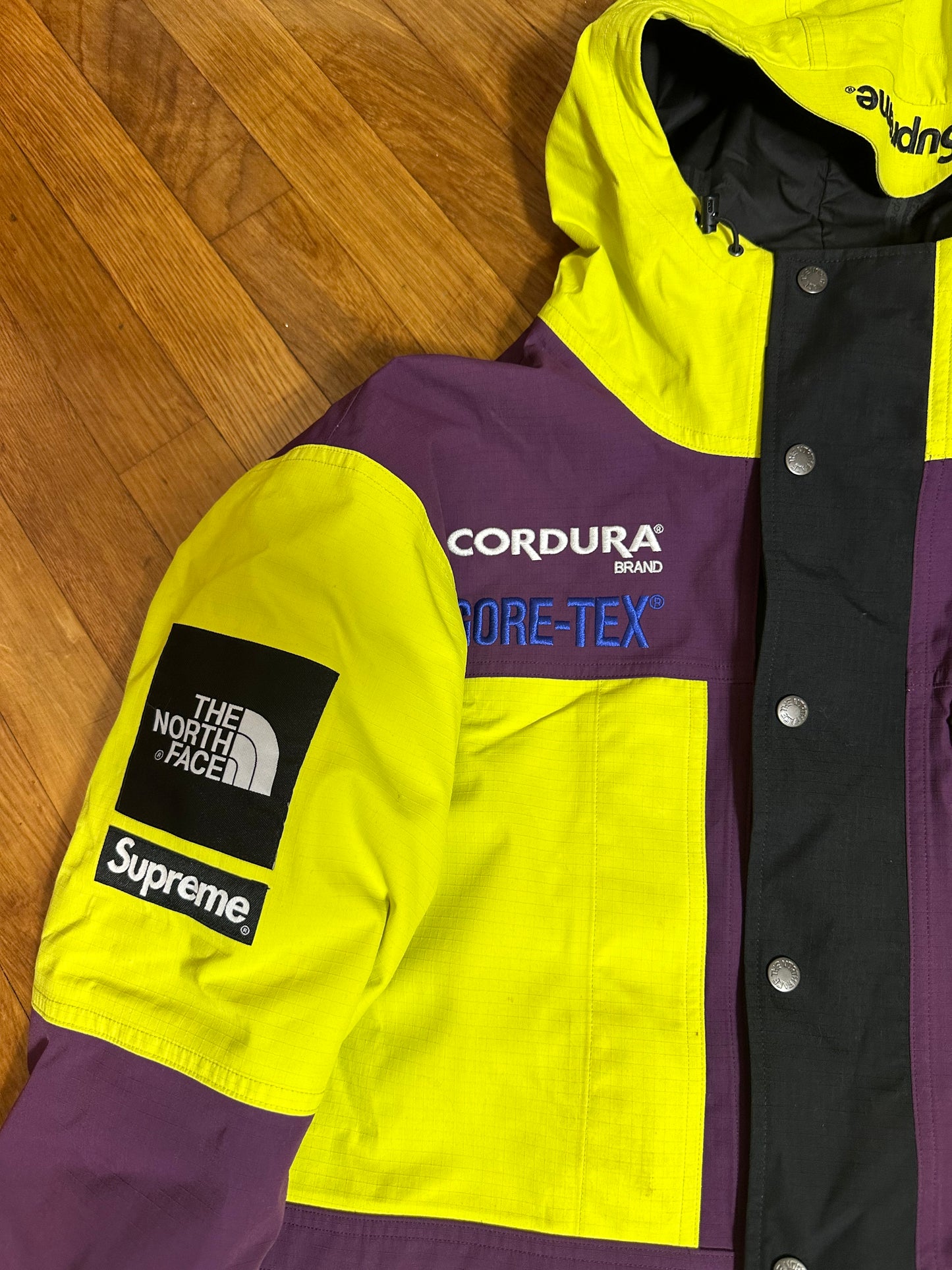 Supreme TNF Expedition Jacket Sulfur