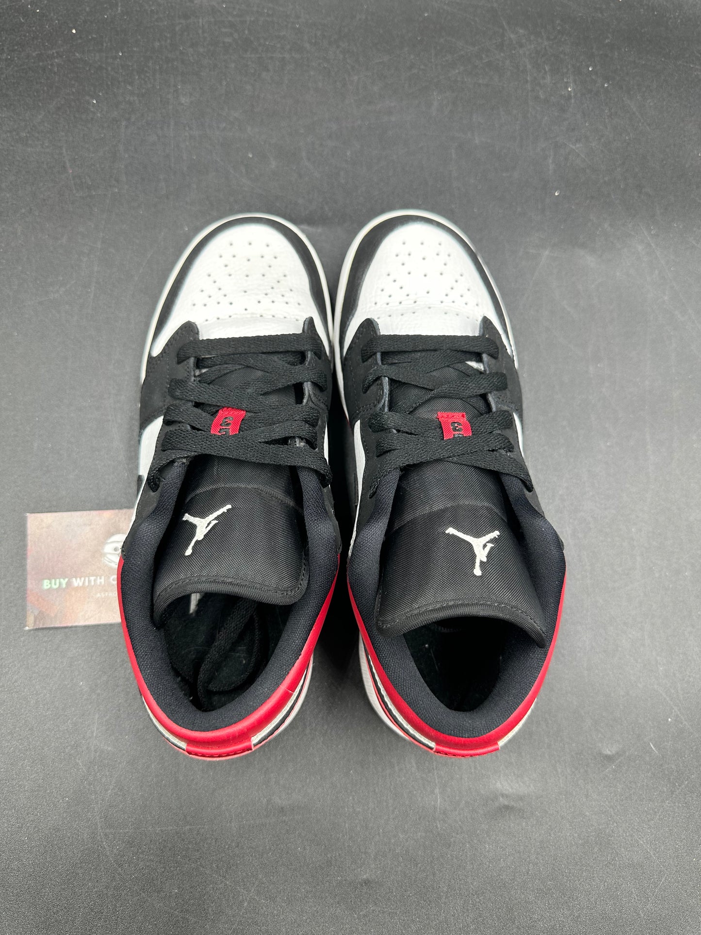 Jordan 1 low black toe (2019)