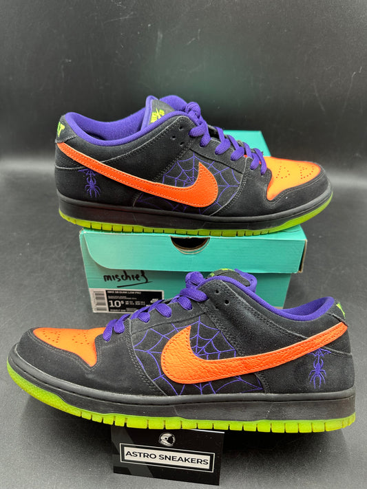 Dunk SB night of mischief