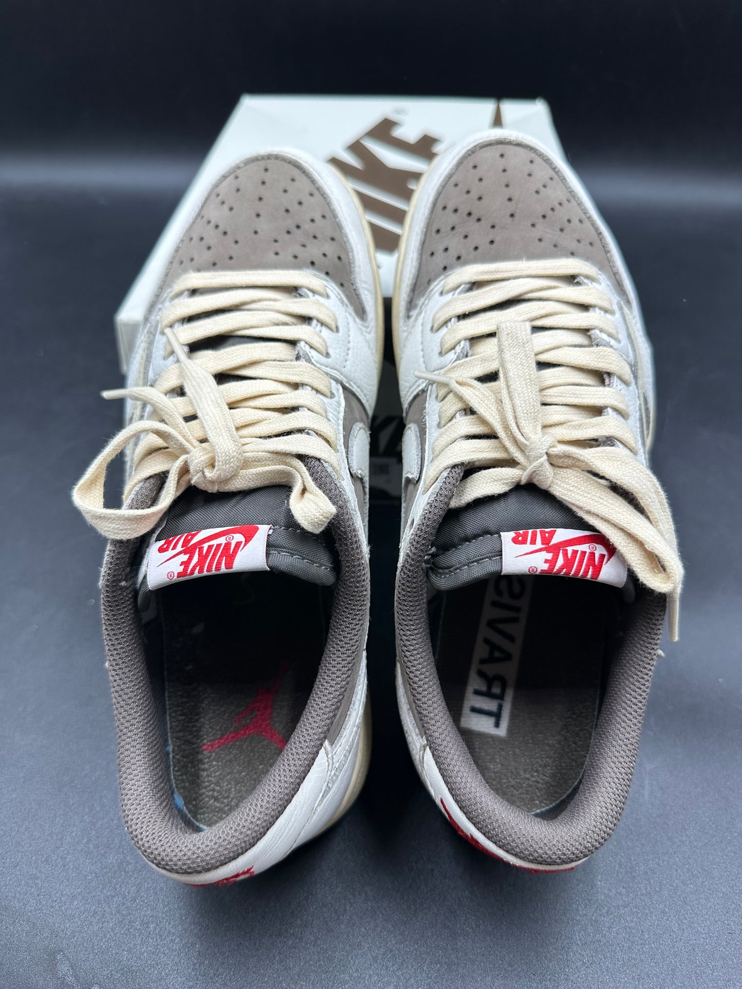 Air Jordan 1 low Travis Scott reverse mocha