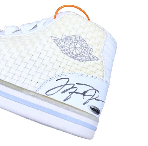 Air Jordan PHLY Legend 2009 - Signed By Michael Jordan